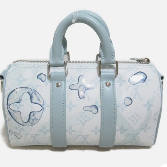 Crossbody - Picture 2 of 16